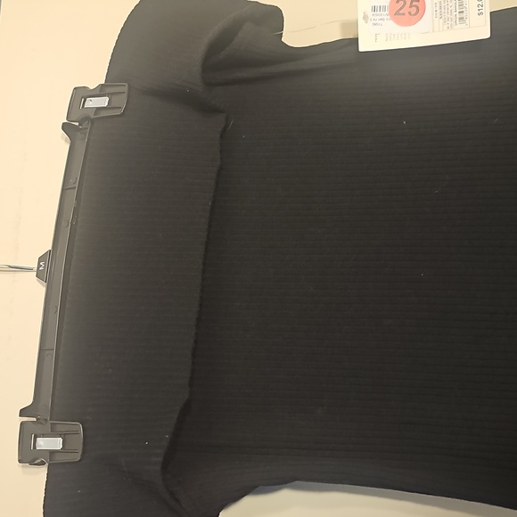 A New Day Off-Shoulder Top - Picture 3 of 4